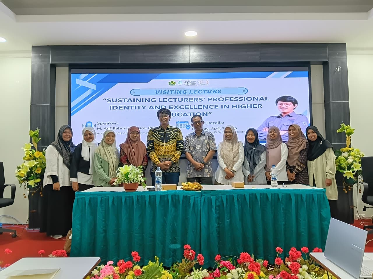 UIN Syekh Wasil Kediri Hadirkan Dewan Pembina YPS Islamic Al-Markazi sebagai Visiting Lecturer
